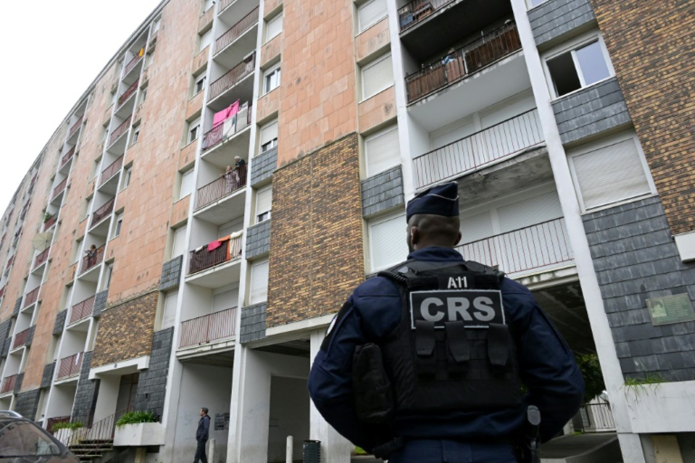 Un CRS à Rennes lors d'une visite du ministre de l'Intérieur Bruno Retailleau axée sur le trafic de drogue, le 1er novembre 2024 © Damien MEYER