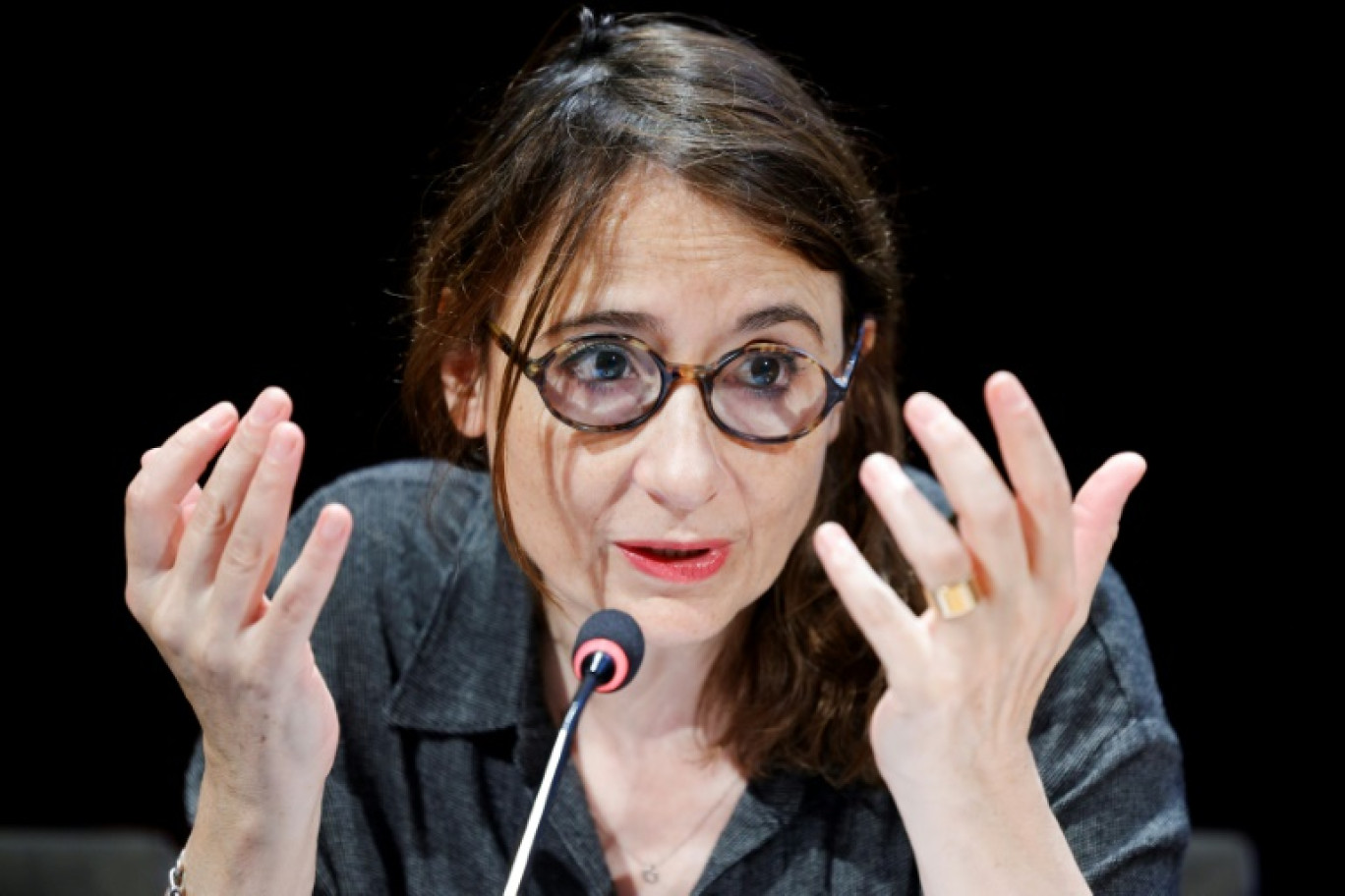 L'avocate Marie Dosé au Sénat à Paris le 30 octobre 2023 © Geoffroy Van der Hasselt