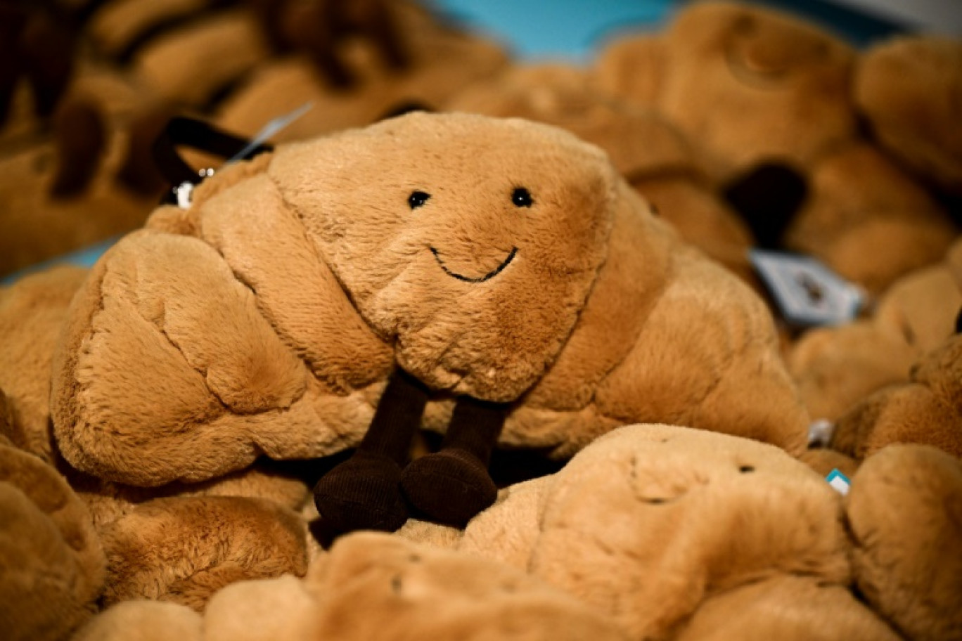 Des peluches Jellycat en forme de pâtisserie aux Galeries Lafayette Haussmann, le 29 novembre 2024 à Paris © JULIEN DE ROSA