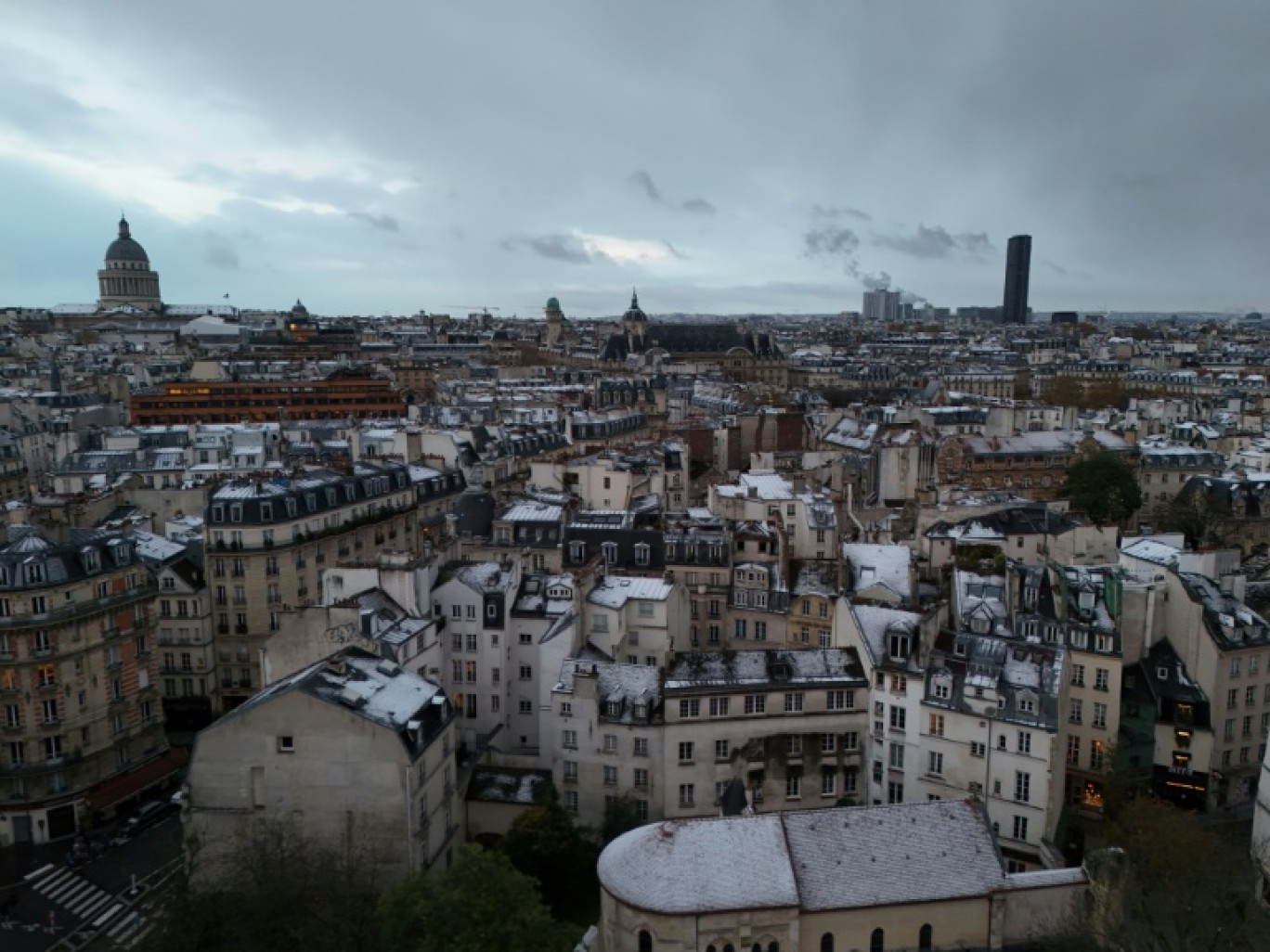 Les toits de Paris, le 22 novembre 2024 © Damien MEYER