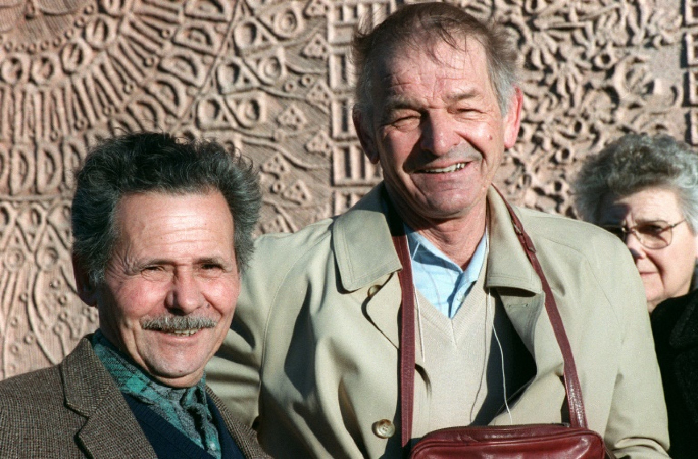 Raymond Mis (c) et Gabriel Thiennot (g) à Lyon, le 16 décembre 1988 © JEAN-MARIE HURON