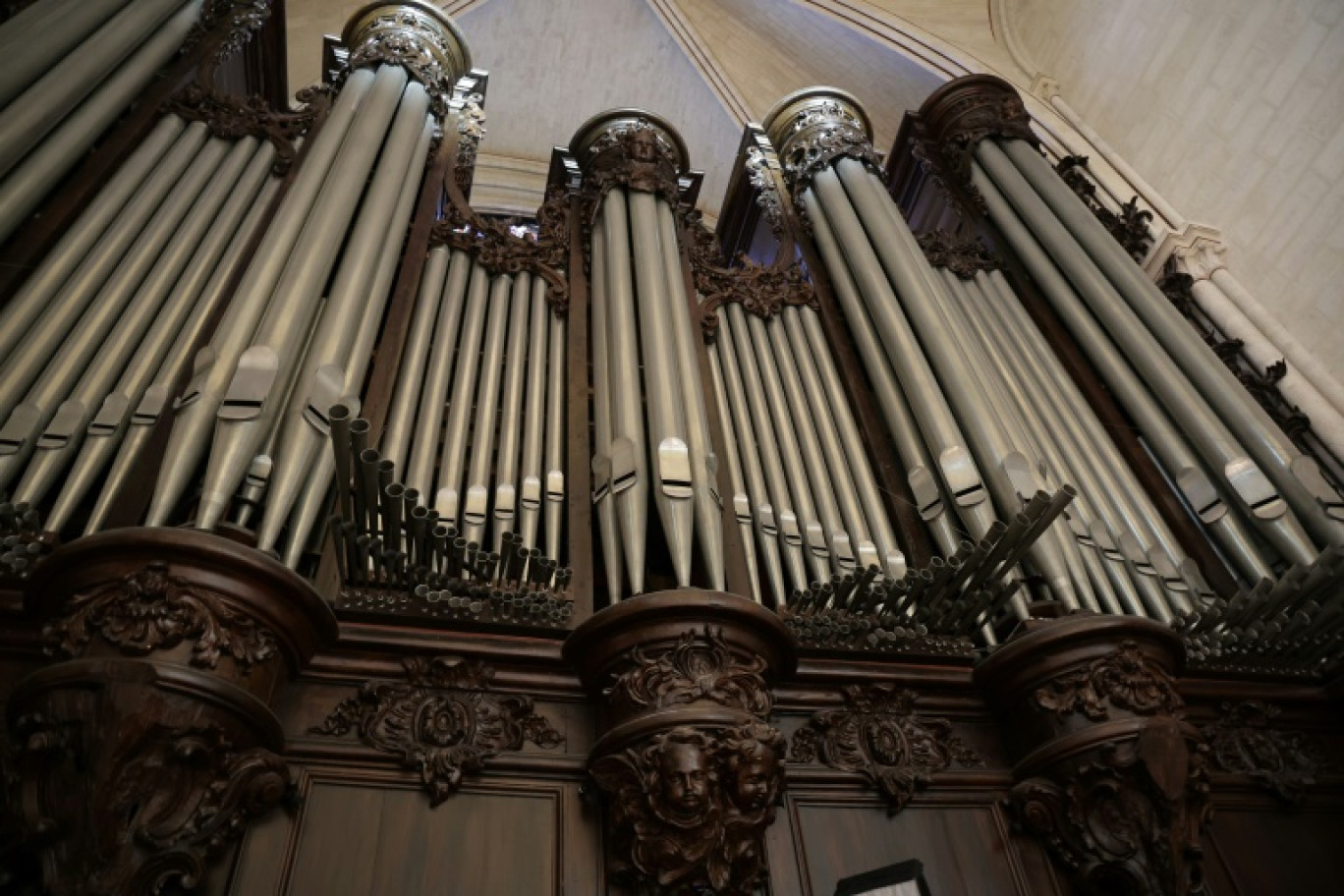 Le grand orgue de la cathédrale Notre-Dame de Paris avant la cérémonie pour sa réouverture officielle, le 7 décembre 2024 à Paris © Christophe PETIT TESSON