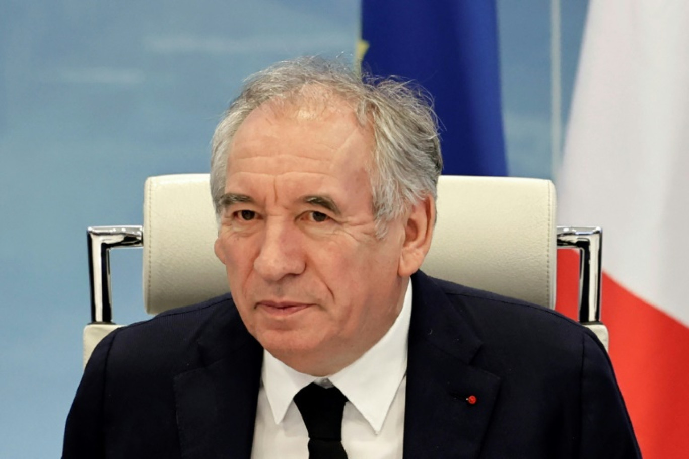 Le nouveau Premier ministre François Bayrou lors d'une réunion de criseau ministère de l'Intérieur sur la situation à Mayotte touchée par le cyclone Chido, le 14 décembre 2024 à Paris © STEPHANE DE SAKUTIN