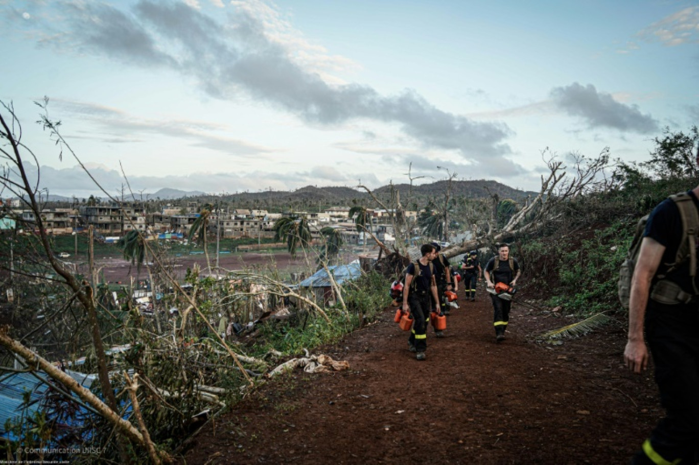 Une photo de Mayotte, le 17 décembre 2024, transmise par la Sécurité civile, après le passage du cyclone meurtrier Chido © Handout