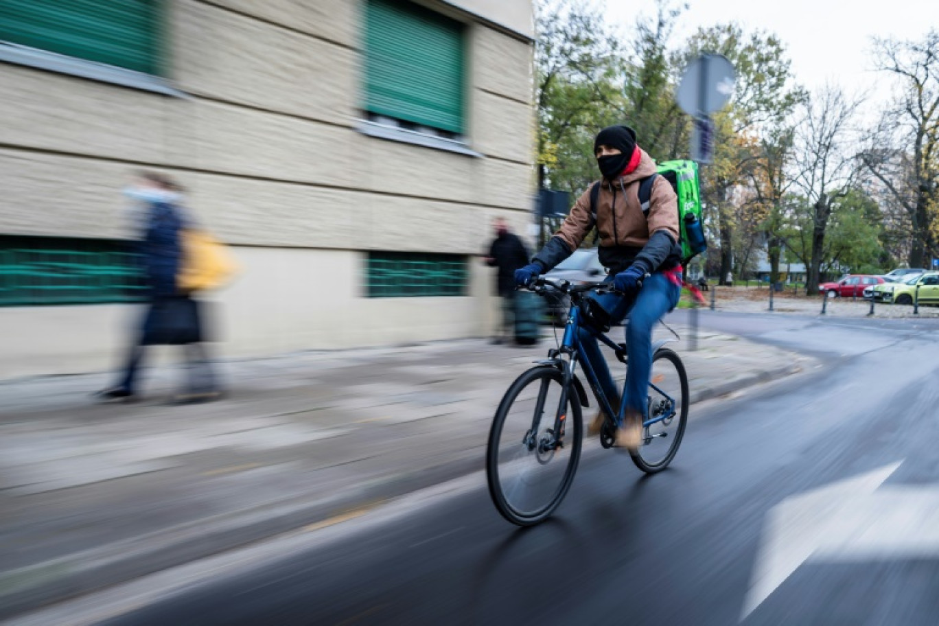 Devant la gravité des incidents à caractère raciste, l'association des plateformes d'indépendants (Deliveroo, UberEats, Stuart) a signé en mai dernier un accord avec les syndicats © Wojtek RADWANSKI