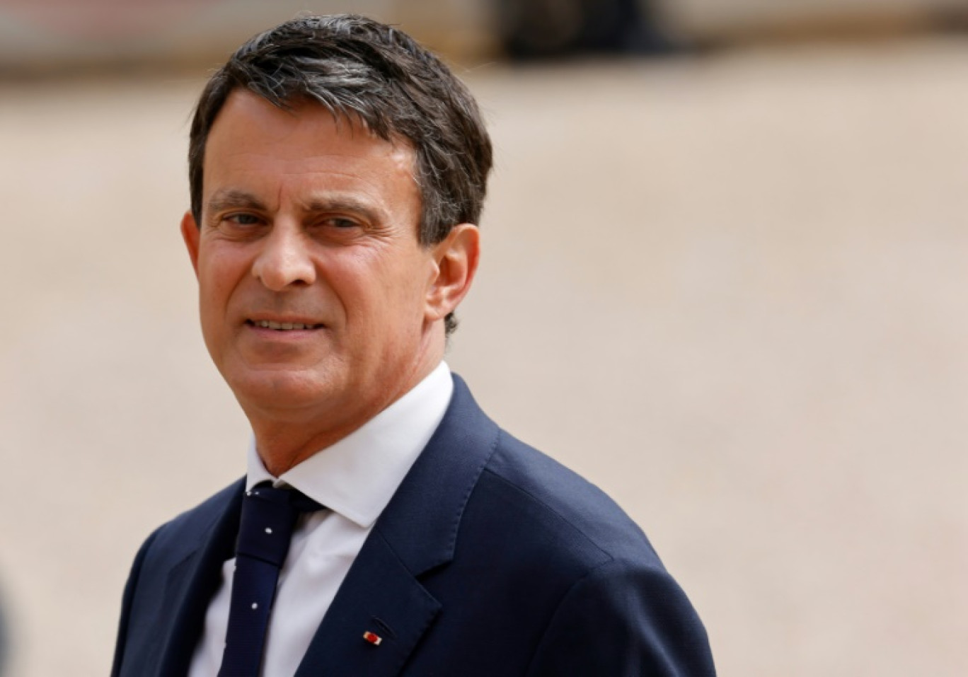 L'ancien Premier ministre Manuel Valls arrive à l'Elysée, le 7 mai 2022 à Paris © Ludovic MARIN