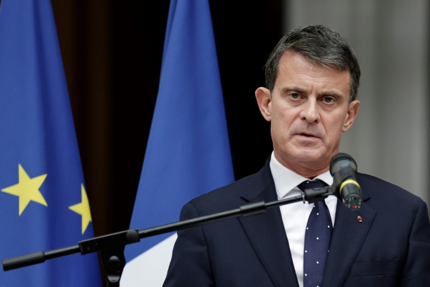 Le nouveau ministre des Outre-mer, Manuel Valls, lors de la cérémonie de passation de pouvoir le 24 décembre 2024 à Paris © STEPHANE DE SAKUTIN