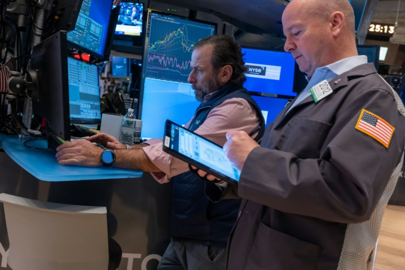 Des opérateurs du New York Stock Exchange © SPENCER PLATT