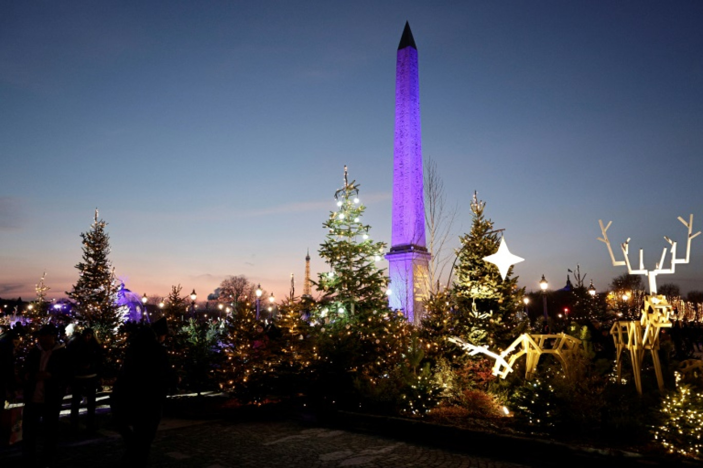 L'Obélisque, en plein coeur de Paris, lors de l'inauguration du marché de Noël de la place de la Concorde, le 13 décembre 2024 © STEPHANE DE SAKUTIN