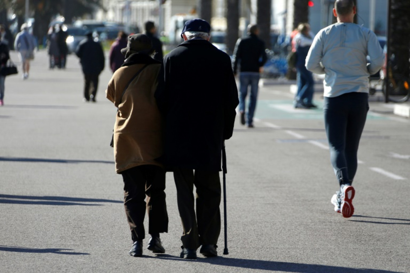 Les retraites de base sont revalorisées de 2,2% le 1er janvier 2025, à hauteur de l'inflation comme le prévoit la loi, contre 0,8% initialement prévu par l'ex-gouvernement Barnier pour faire des économies © VALERY HACHE