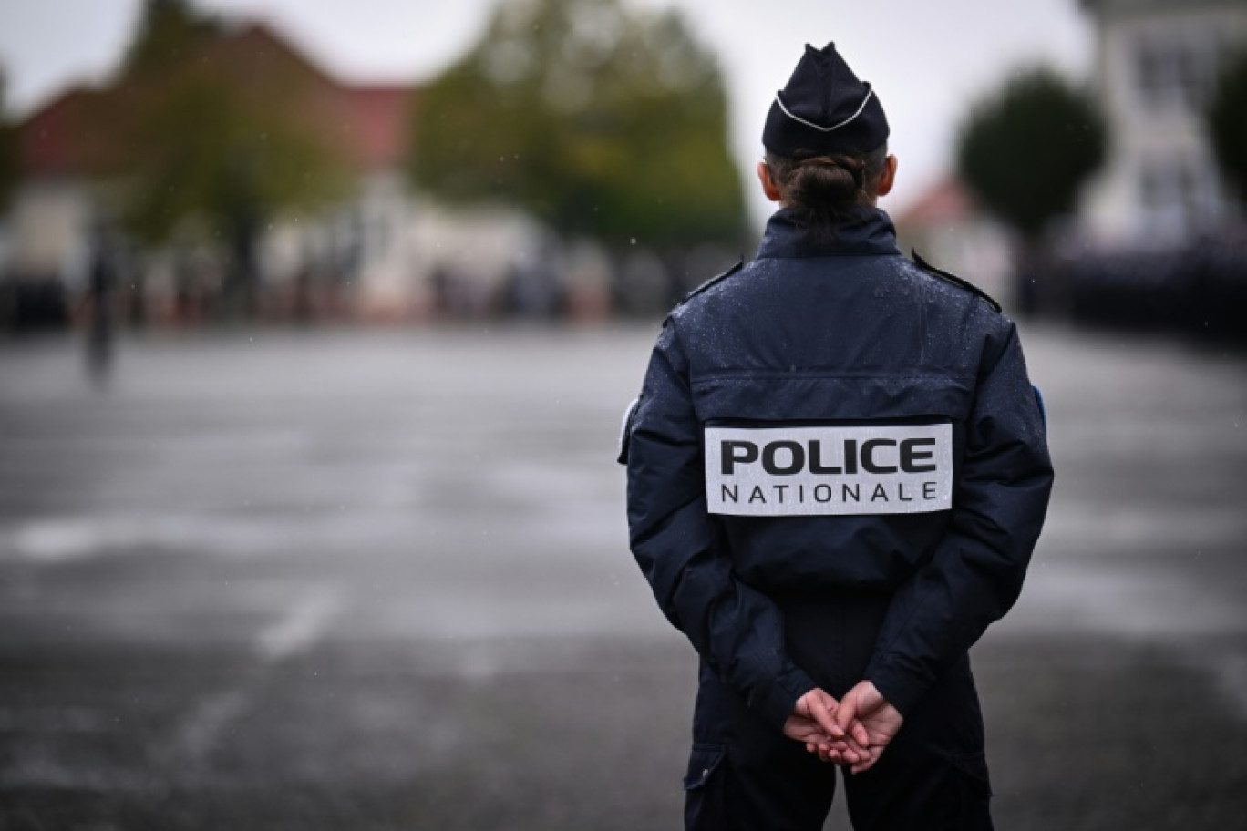 Quatorze personnes ont été interpellées ces deux derniers jours après des "incidents", violences et dégradations notamment de véhicules, à quelques jours du réveillon sous haute surveillance de la Saint-Sylvestre © SEBASTIEN BOZON