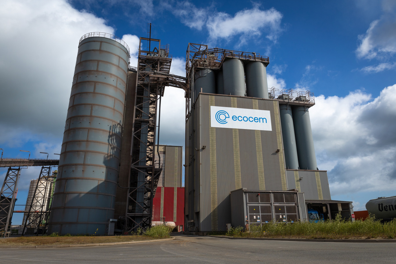 Ecocem lance sa première unité de production de ciment bas carbone ACT. © Ecocem