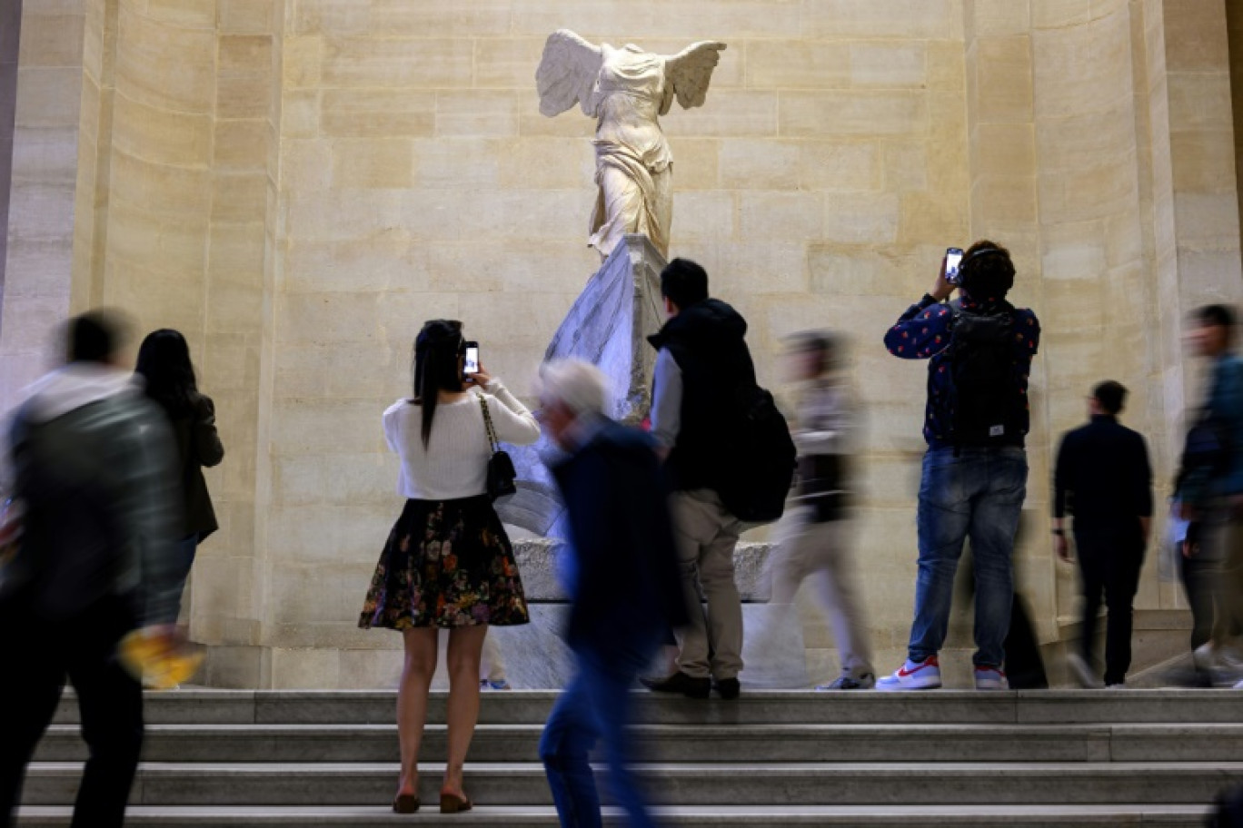 La fréquentation du musée du Louvre s'est quasiment maintenue en 2024, malgré une diminution pendant l'été marqué par la tenue des Jeux olympiques et paralympiques © Lionel BONAVENTURE