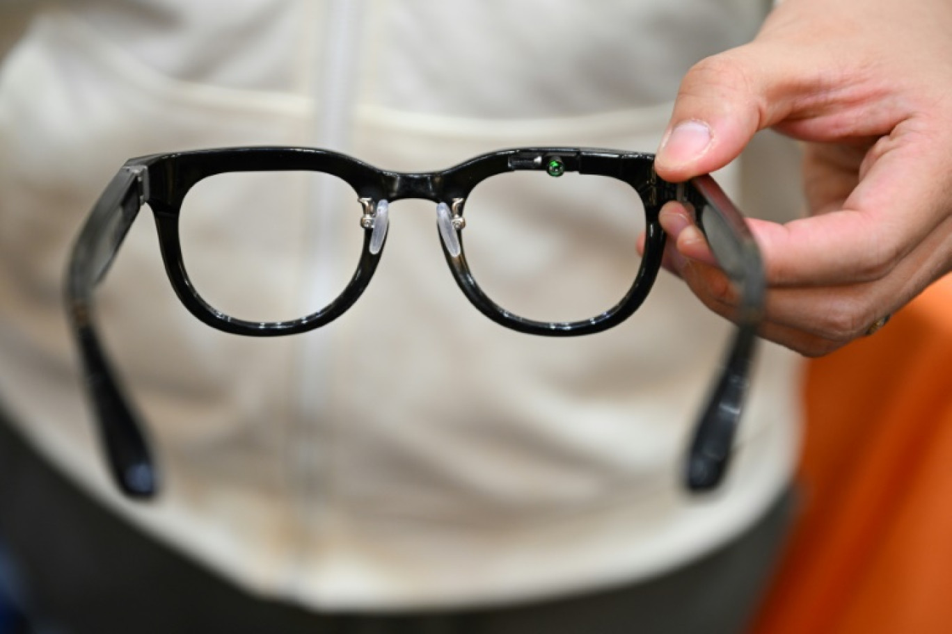 Les lunettes intelligentes de la marque Halliday, exposées au salon CEs le 7 janvier 2025 à Las Vegas, aux Etats-Unis © Patrick T. Fallon