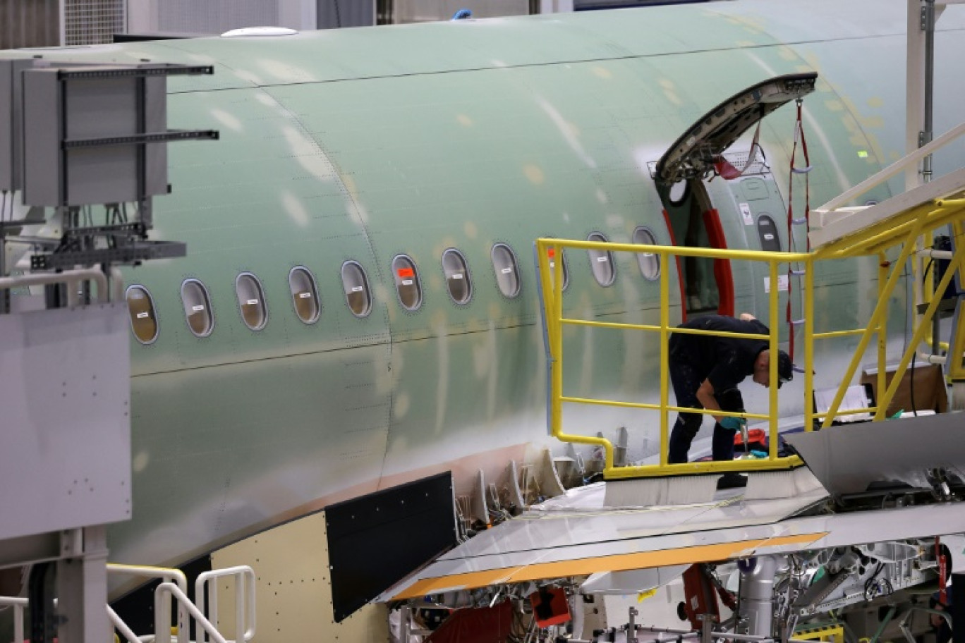 Un Airbus A321 sur la ligne d'assemblage à l'usine de Cornebarrieu, dans le sud-ouest de la France, en octobre 2024 © Valentine CHAPUIS