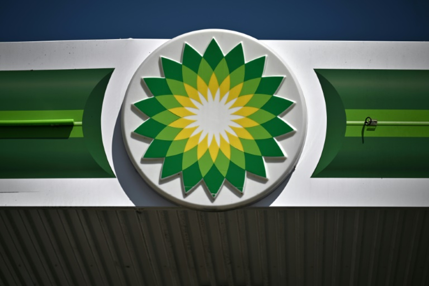 Une photo du logo de BP prise en avril 2022 © Ben Stansall