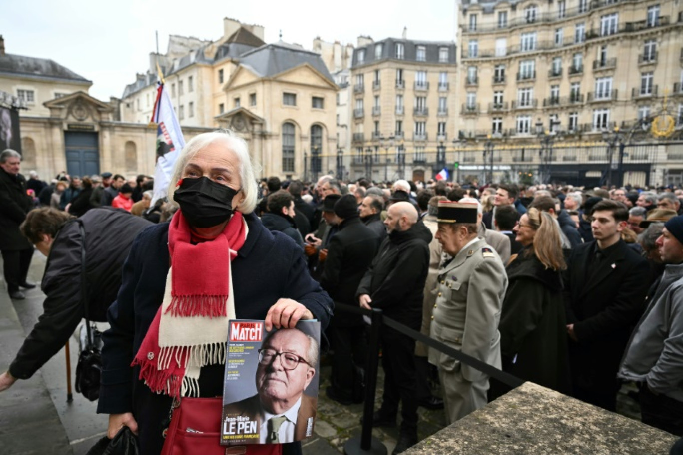 Marine Le Pen arrivant à la messe en hommage à son père, Jean-Marie Le Pen, à Notre-Dame du Val-de-Grace, Paris, le 16 janvier 2025 © Bertrand GUAY