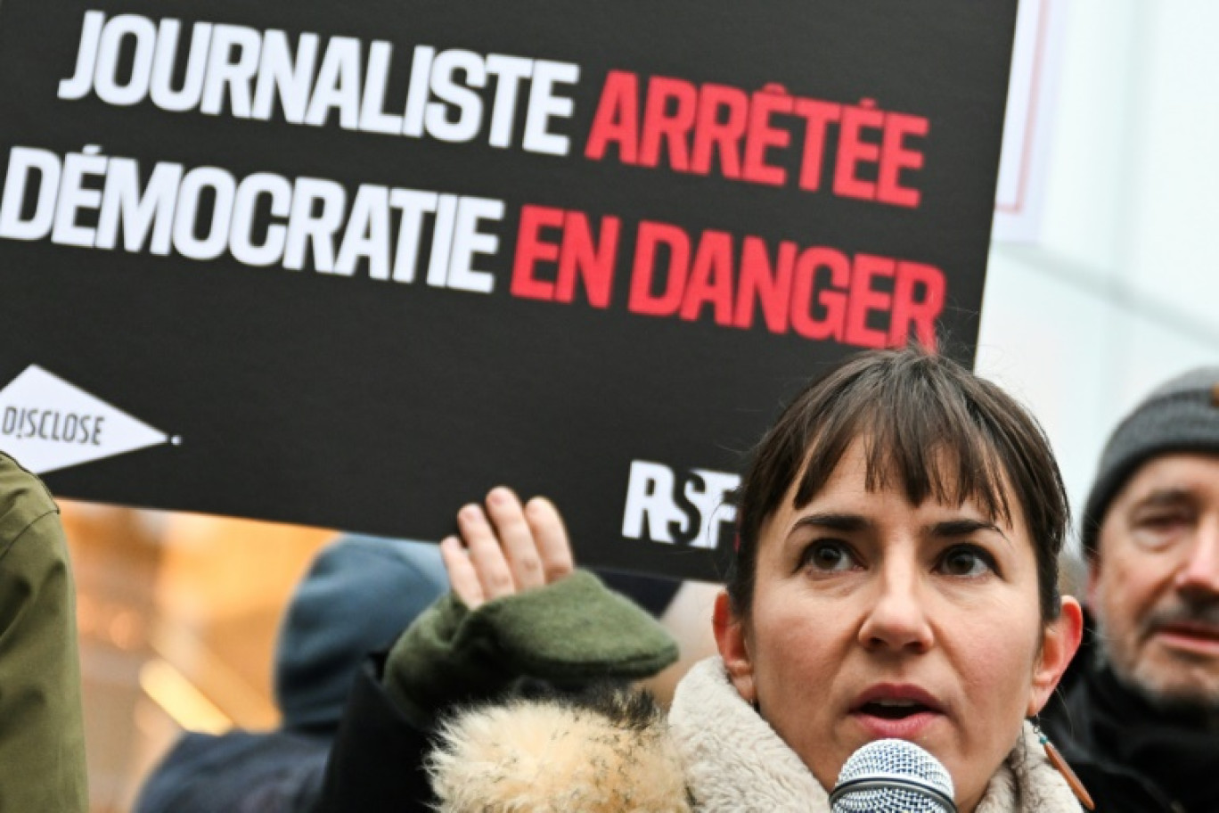 La journaliste Ariane Lavrilleux à Paris le 17 janvier 2025 © Anna KURTH