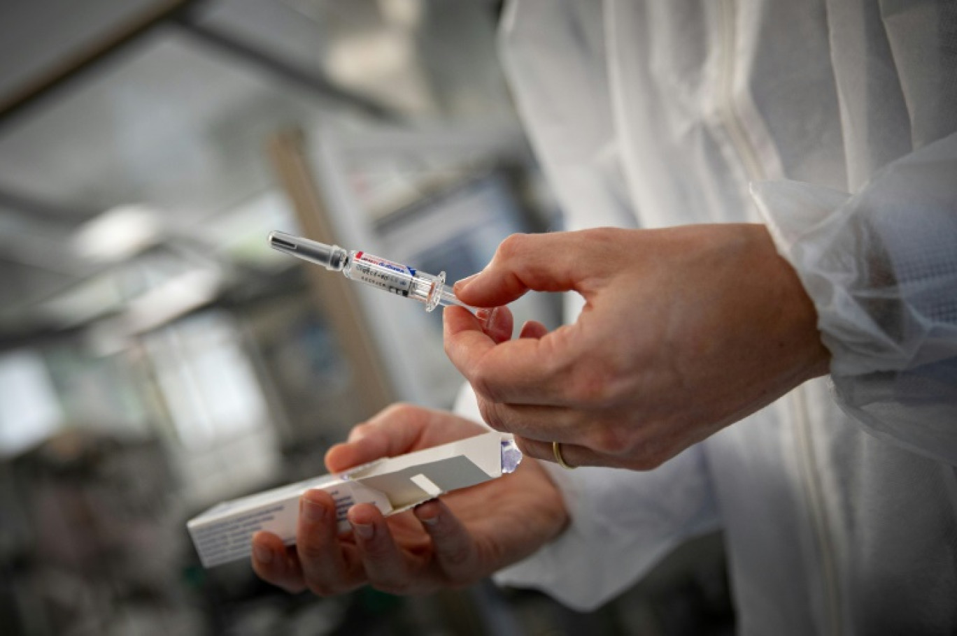 Le vaccin Vaxigrip Tetra de Sanofi à Val-de-Reuil le 5 septembre 2022 © Lou BENOIST