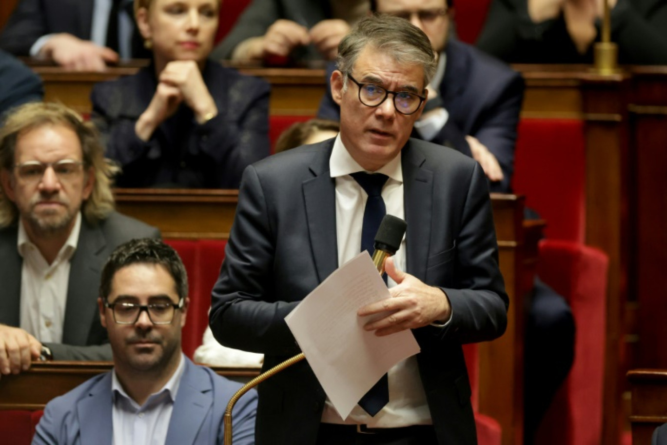 Le premier secrétaire du Parti socialiste Olivier Faure s'exprime lors d'une séance de questions au gouvernement à l'Assemblée à Paris, le 15 janvier 2024 © Thibaud MORITZ