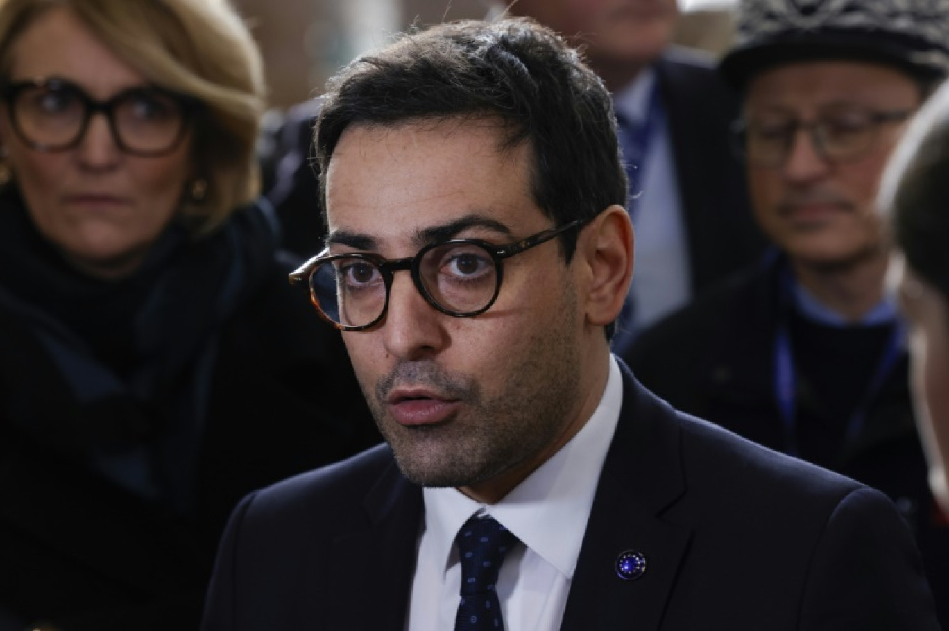 Stéphane Séjourné, vice-président de la Commission européenne, en charge de la stratégie industrielle, à l'aéoport de Roissy-Charles de Gaulle, le 20 décembe 2024. © GEOFFROY VAN DER HASSELT