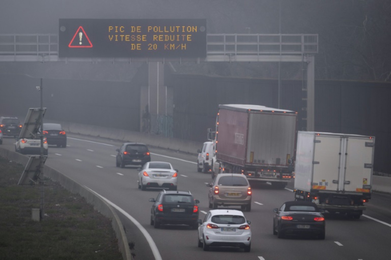 Une alerte à la pollution sur l'A36 près de Mulhouse le 21 janvier 2023 © SEBASTIEN BOZON