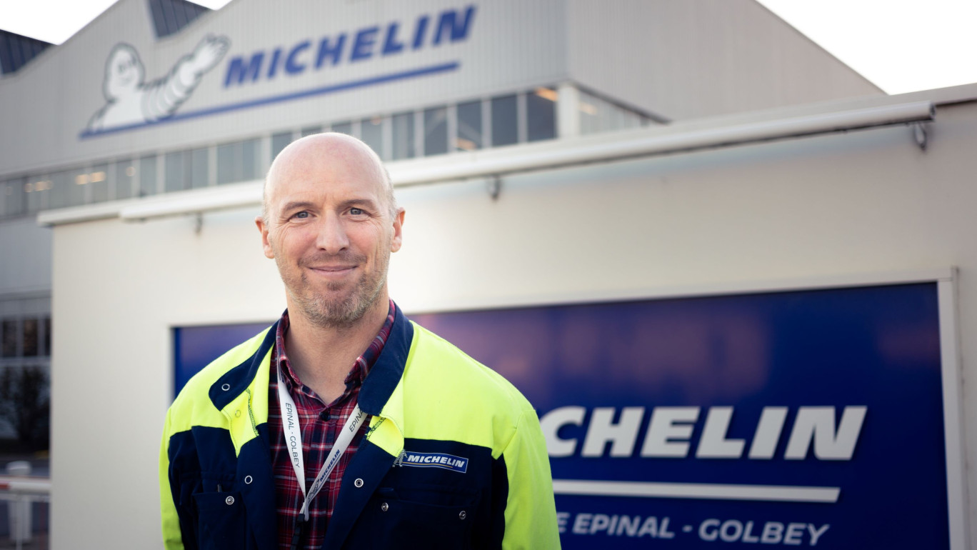 © Johann Marin-Thiery. «Le projet Zen n’est qu’une partie de notre recherche de performance durable», assure Matthieu Couffin, directeur du site de Golbey de Michelin depuis décembre dernier.