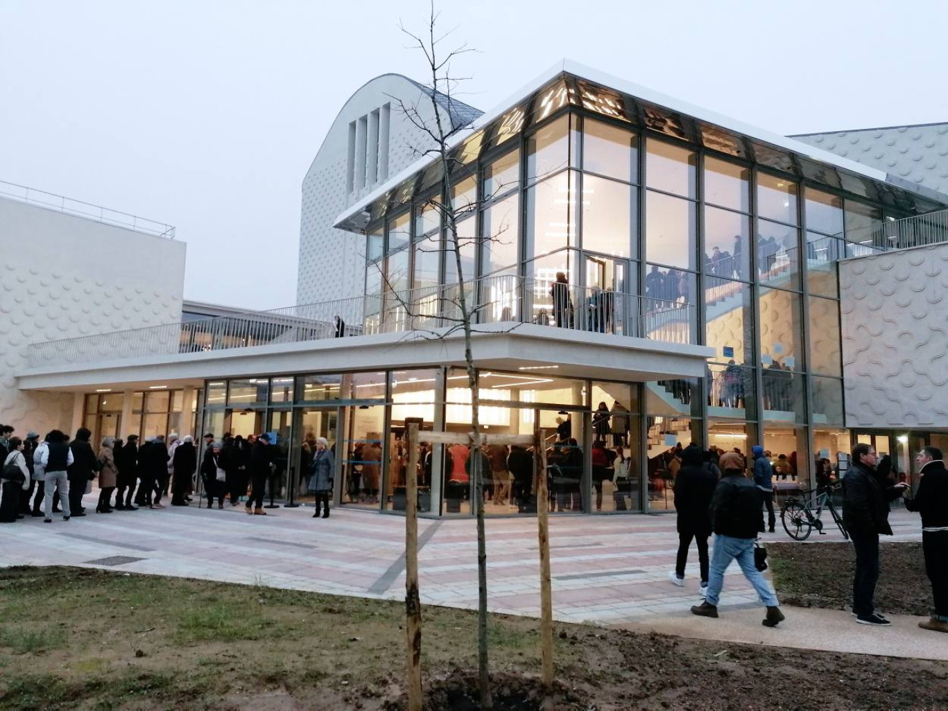 Le Théâtre du Beauvaisis, à l'architecture remarquable.