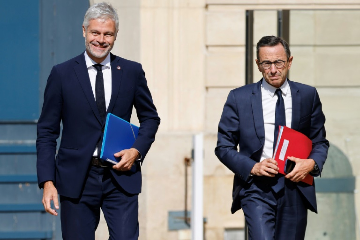 Le président du groupe des députés LR à l'Assemblée nationale, Laurent Wauquiez (G) et Bruno Retailleau, alors chef des sénateurs LR au Sénat, le 19 septembre 2024 à Paris © Ludovic MARIN