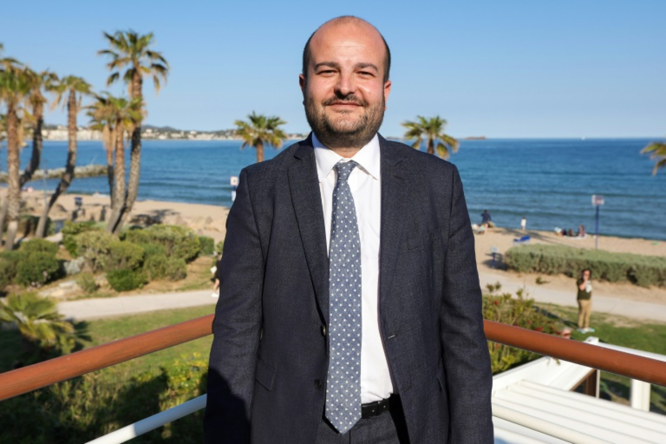 Le maire RN de Fréjus, David Rachline, après une conférence de presse du Rassemblement National lors des élections législatives, Fréjus, le 28 avril 2024 © Valery HACHE