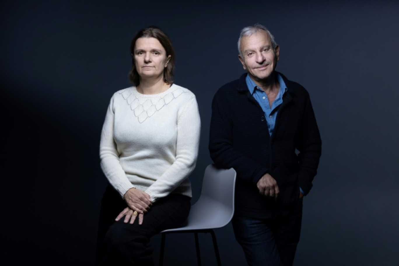 Hélène Roques et Serge Hefez, co-présidents de la commission parentalité, le 14 décembre 2023 à Paris © JOEL SAGET