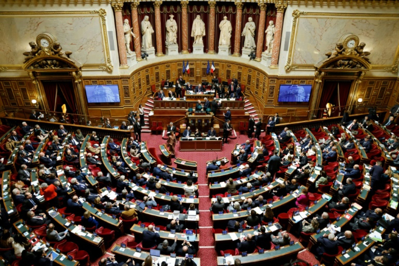 En soutenant "avec force" une proposition de loi, adoptée au Sénat, sur la laïcité dans les compétitions sportives, l'exécutif a esquissé un changement de cap dans ce débat sensible, vivement critiqué à gauche © Ludovic MARIN