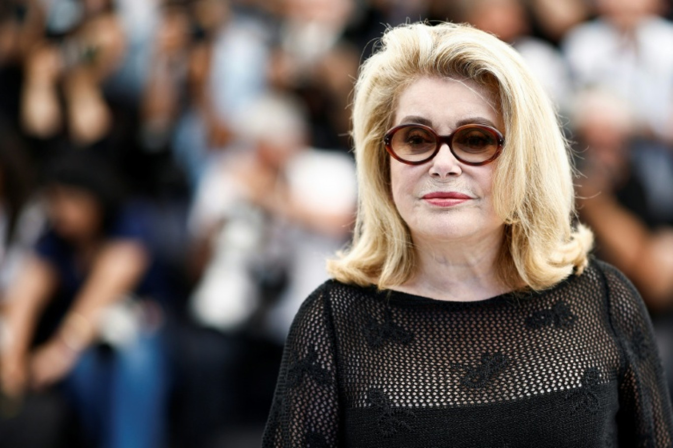 Catherine Deneuve lors de la 77e édition du Festival de Cannes, le 22 mai 2024 © Sameer Al-Doumy