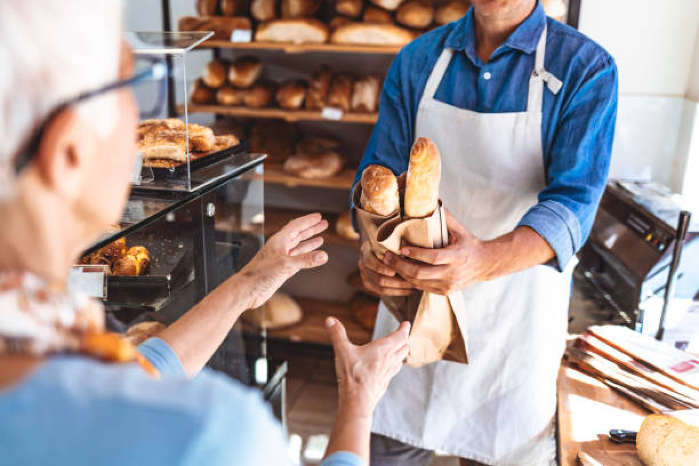 La baguette lie savoir-faire et lien de proximité. 