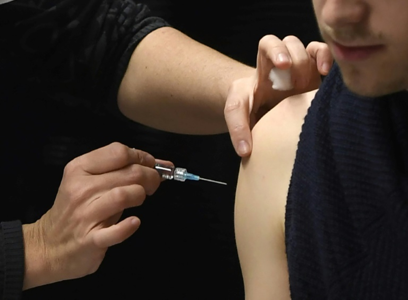 L'Agence régionale de santé (ARS) de Bretagne a annoncé une campagne de vaccination "de grande ampleur" qui concernera 100.000 jeunes de 15 à 24 ans après plusieurs cas de méningites © PHILIPPE DESMAZES