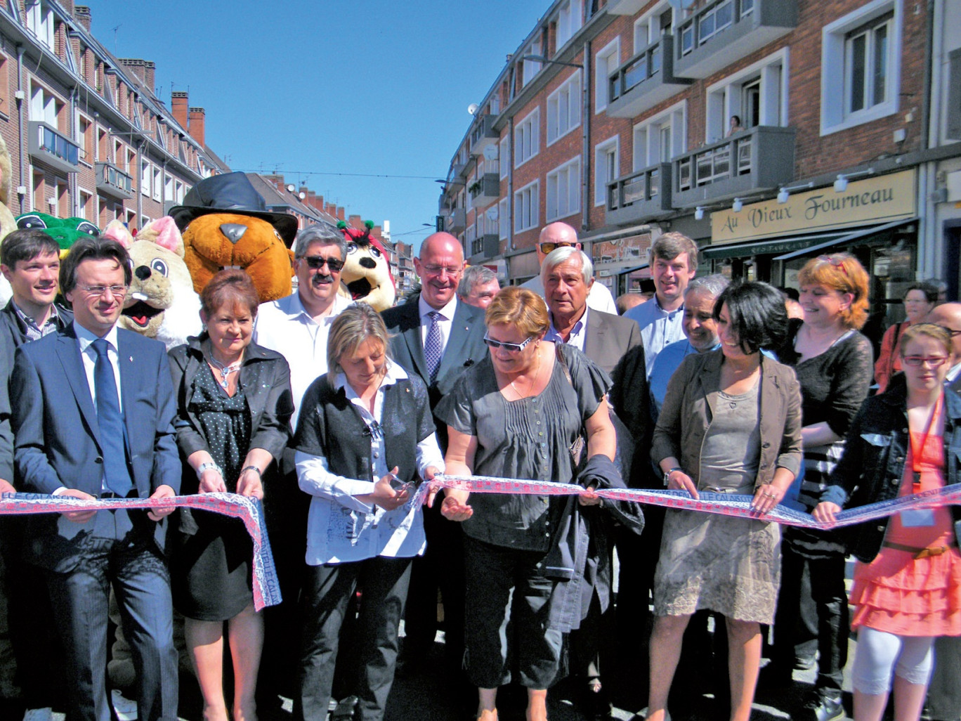 Inauguration du premier tronçon de la rue Royale.