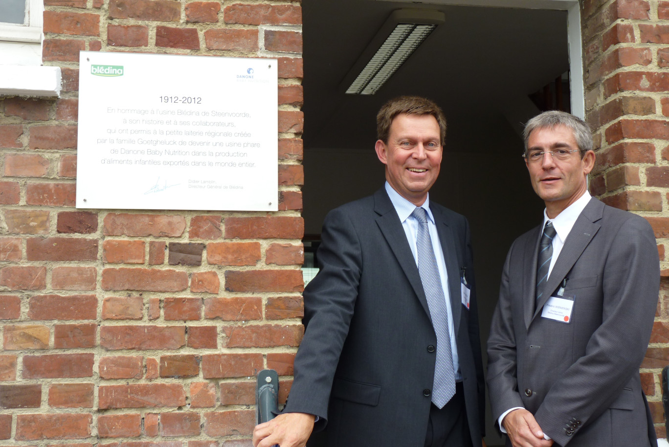 De gauche à droite : Fréderic Wisniewski, directeur de l'usine de Steendvoorde et Didier Lamblin, directeur général de Blédina.