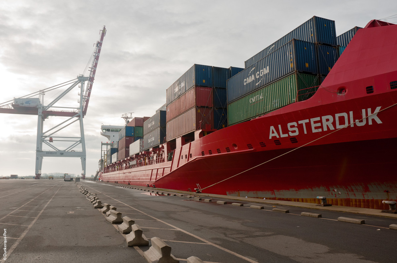 Le porte-conteneurs ALSTERDIJK était en escale au Terminal des Flandres de Dunkerque-Port les 11 et 12 novembre. 