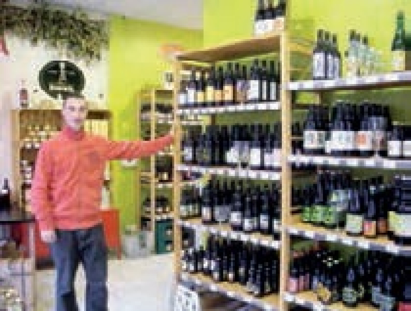 La cave du Houblon compte plus de 200 références de bières régionales et belges.