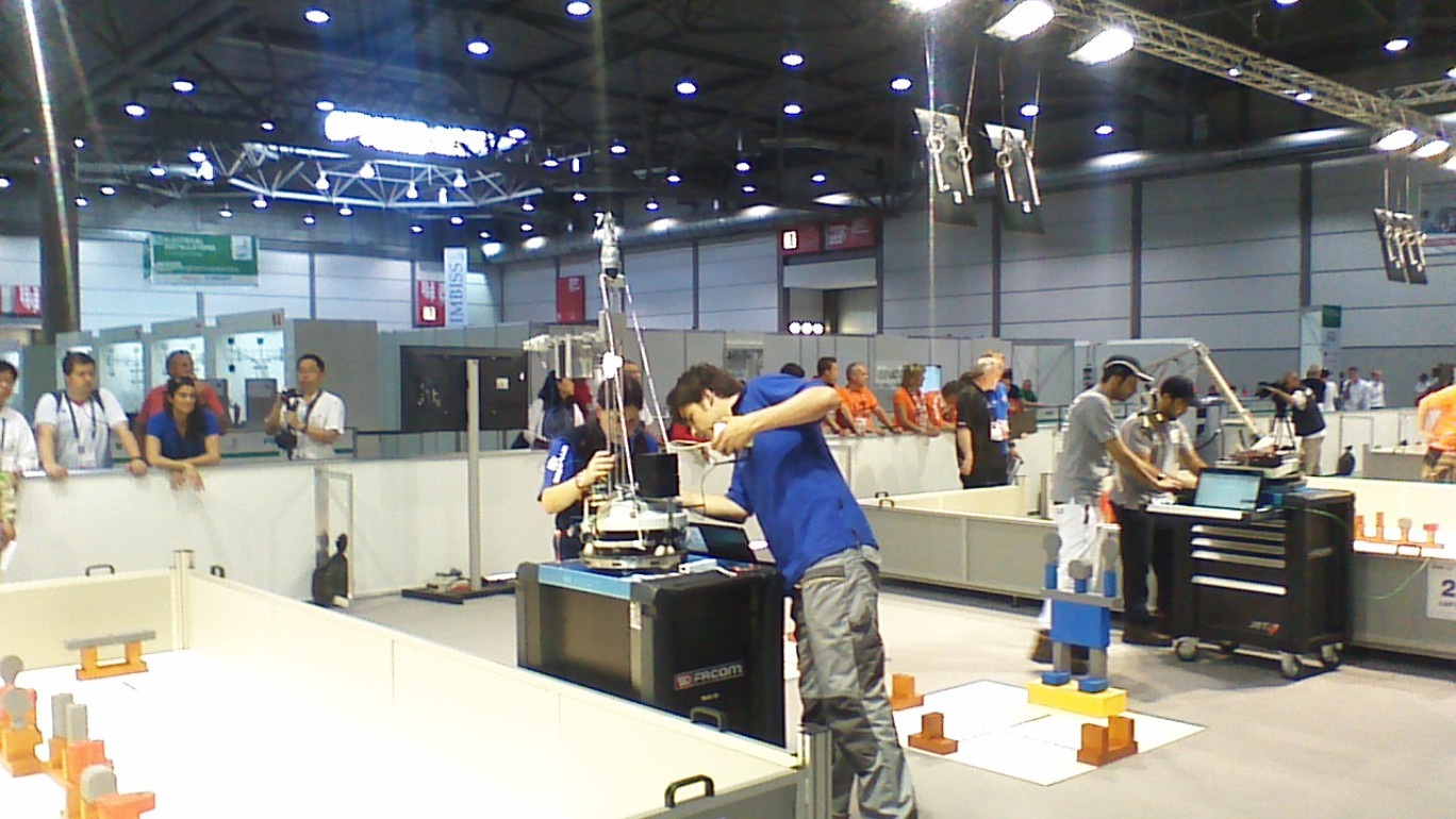 Deux jeunes Lillois représentent la France en robotique au WorldSkills