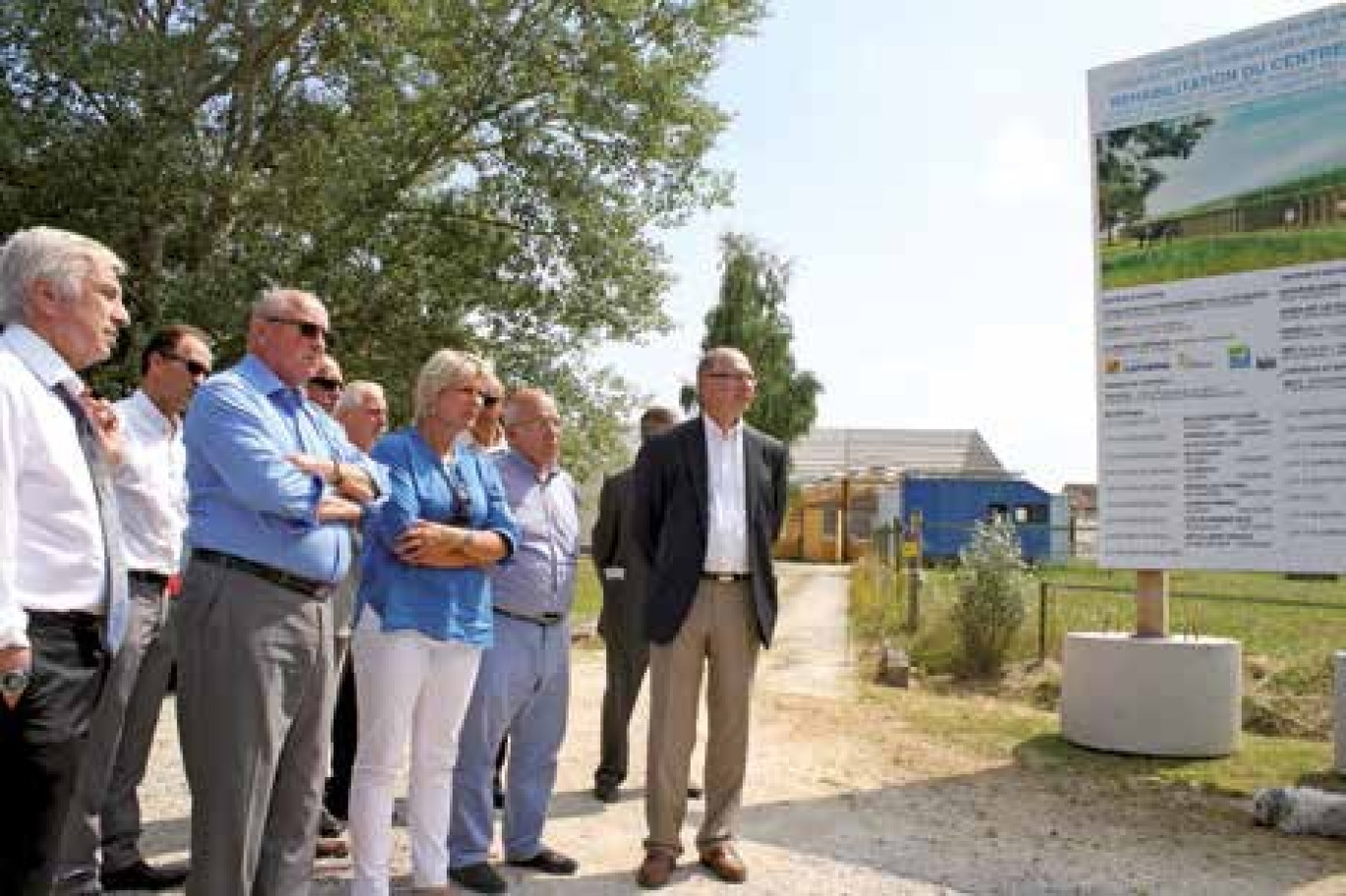 Jean-Pierre Masseret, le président de la région Lorraine et Christian Namy, le sénateur, président du Conseil général de la Meuse, accompagnés de nombreux conseillers généraux, ont visité mi-juillet le chantier de rénovation du site de Madine.