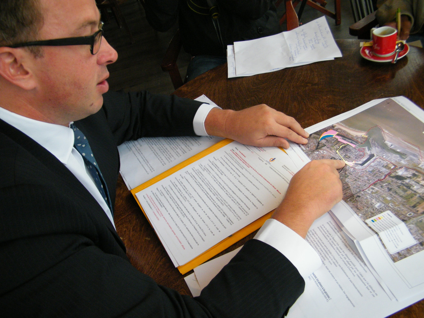 « Yann Capet, conseiller régional et député de Calais préside al commission Mer du Conseil Régional ».