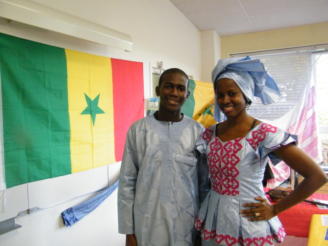 « Stand africain sur le campus de Longuenesse ».