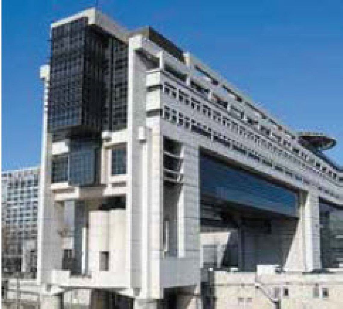 Bercy encourage les PME à se tourner vers l'étranger où les perspectives de croissance sont meilleures.