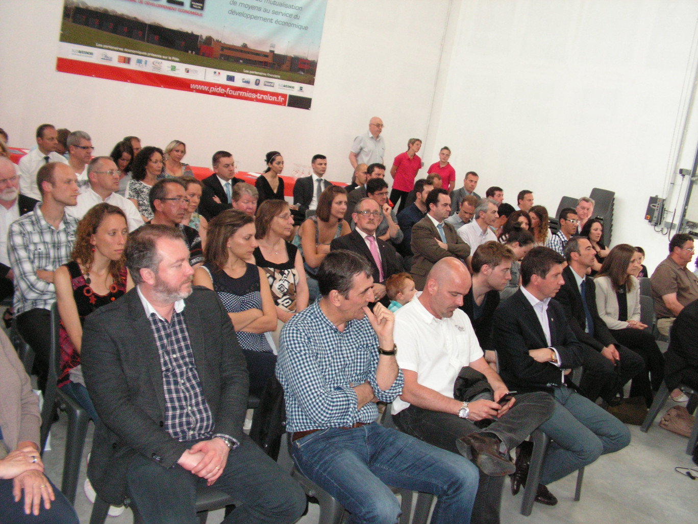 Lors de cette cérémonie de remise des prix Talents à Fourmies. Créateurs, parents, élus, représentants du monde économique local. 