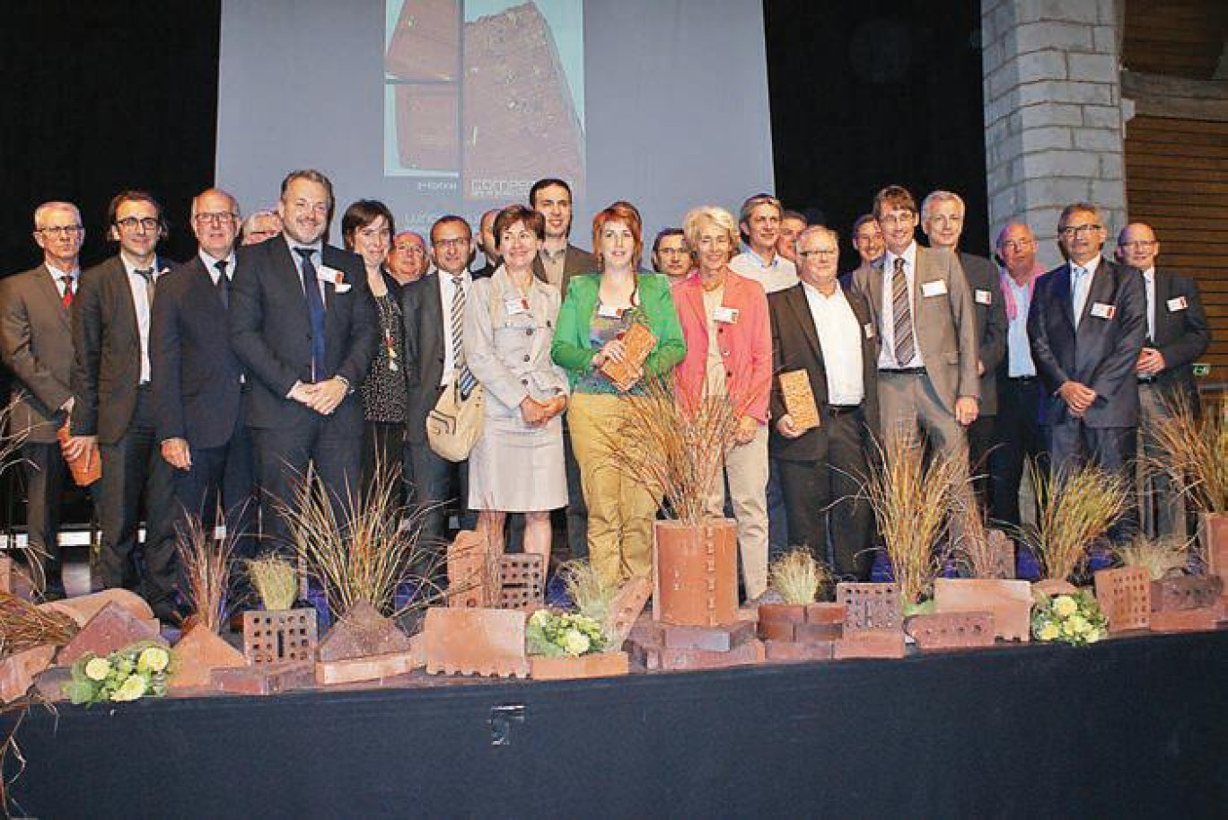 « Nous avons besoin de vous », lançait Caroline Cayeux aux chefs d’entreprises lauréats du prix Compétitifs.