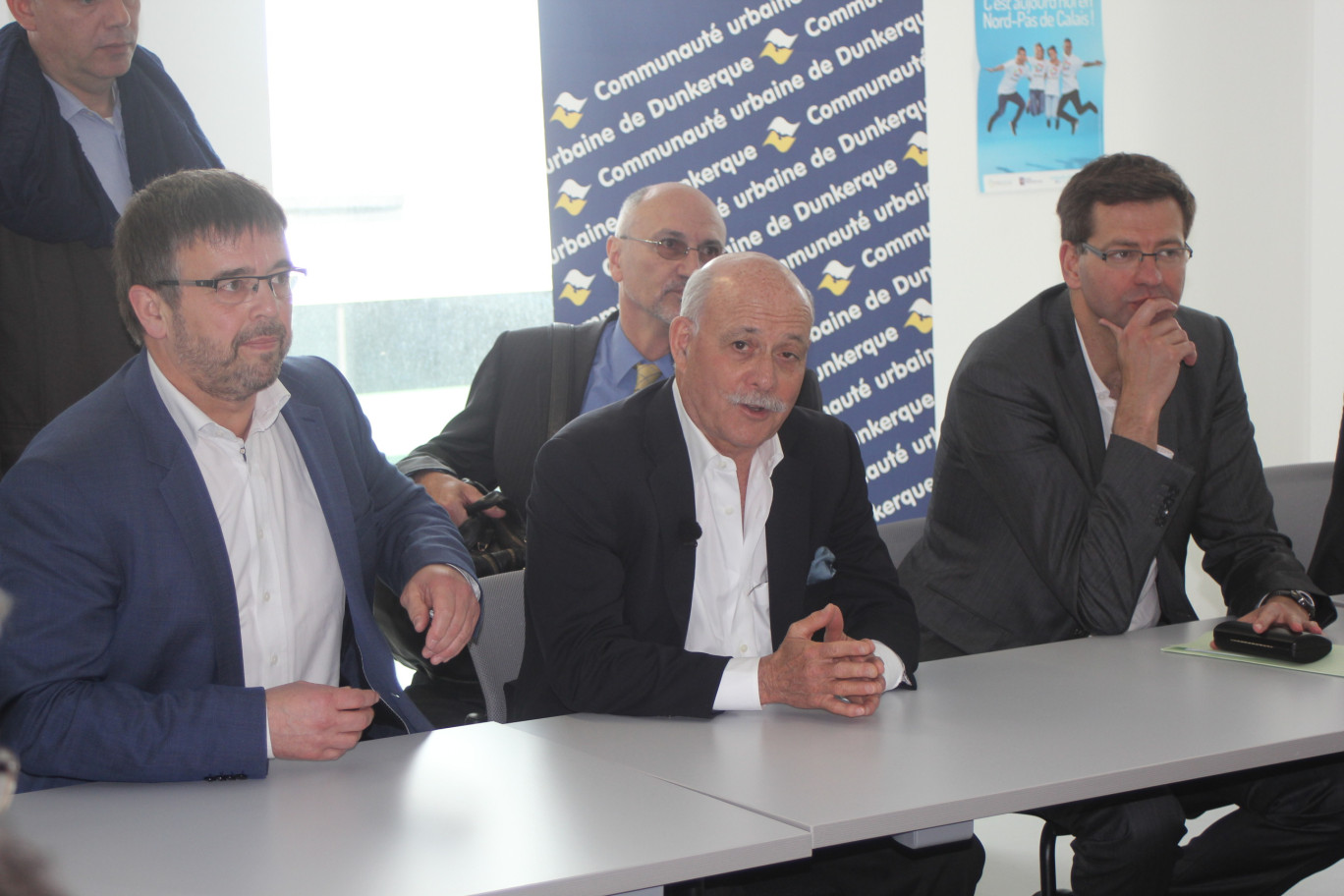 Damien Carême, vice-président de la CUD, Jérémy Rifkin, et Patrice Vergriete,président de la CUD.