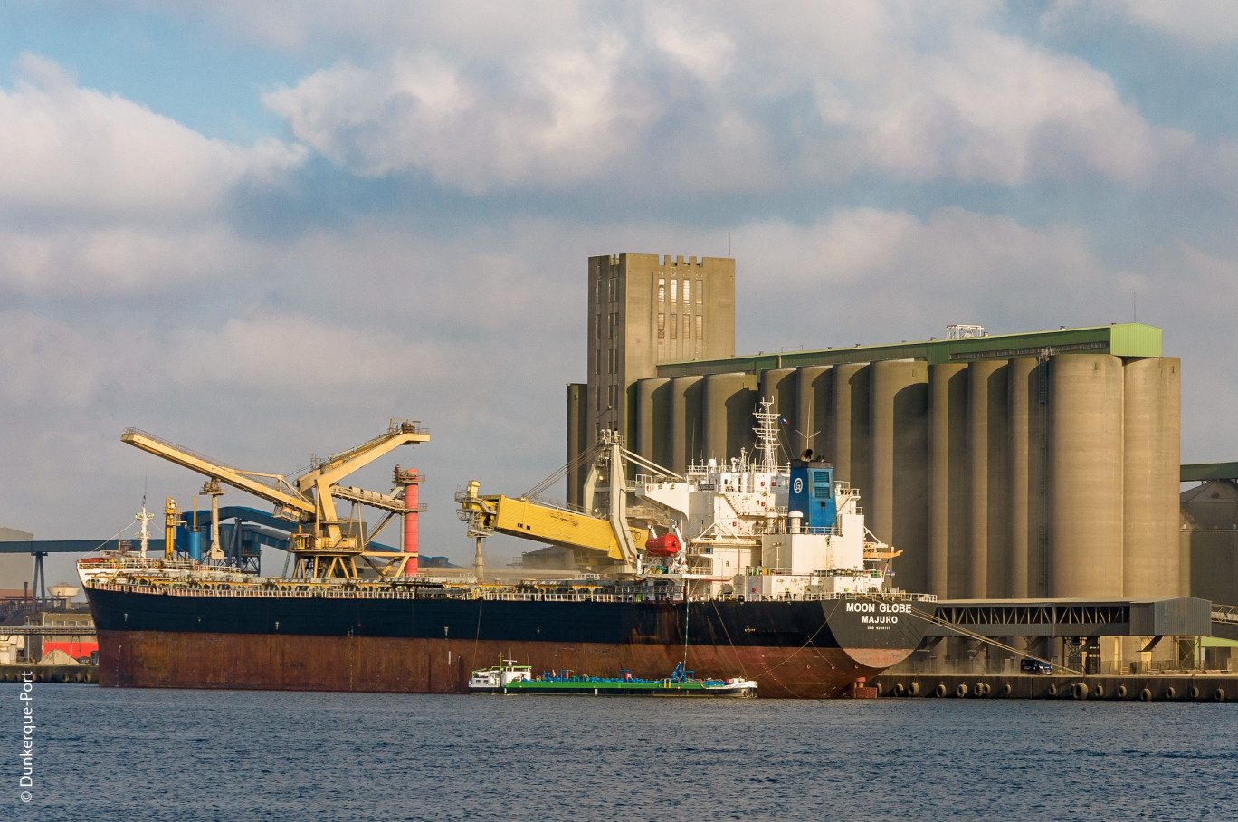 Le trafic du port affiche une hausse cumulée de 23,37MT soit +1% au cours du premier semestre 2015.