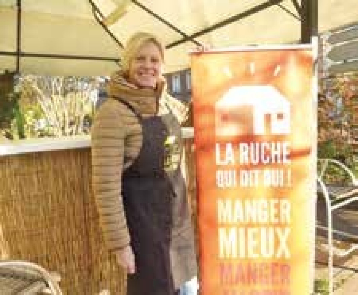 Dominique Clinkemaillie a installé sa ruche à côté du Kiosque à Beauvais, au cœur de la ville.