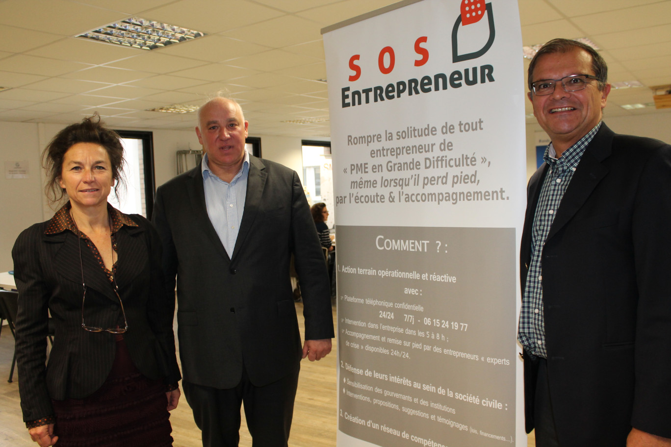 Sébastianne Fourreau, chargée de mission levée de fonds, Bruno Delcampe, fondateur et Christophe Tiberghien, bénévole au sein de SOS Entrepreneur.